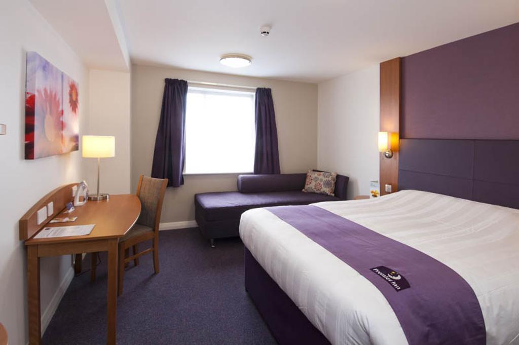 Premier Inn London Hayes, Heathrow Hayes  Exterior photo