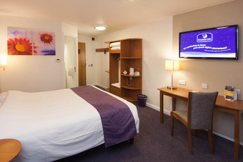 Premier Inn London Hayes, Heathrow Hayes  Exterior photo