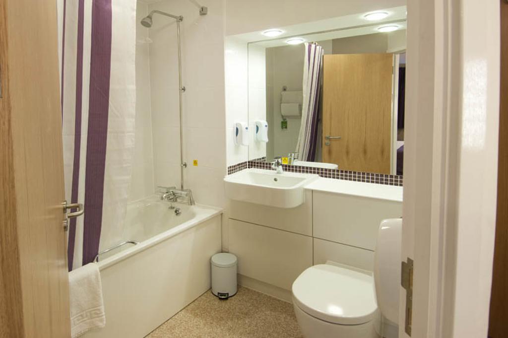 Premier Inn London Hayes, Heathrow Hayes  Room photo