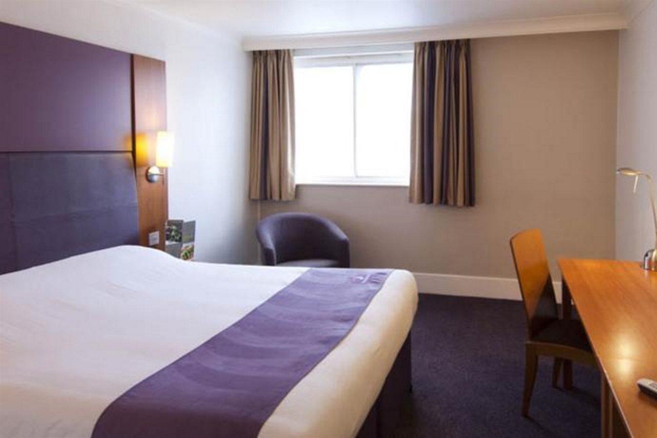 Premier Inn London Hayes, Heathrow Hayes  Exterior photo
